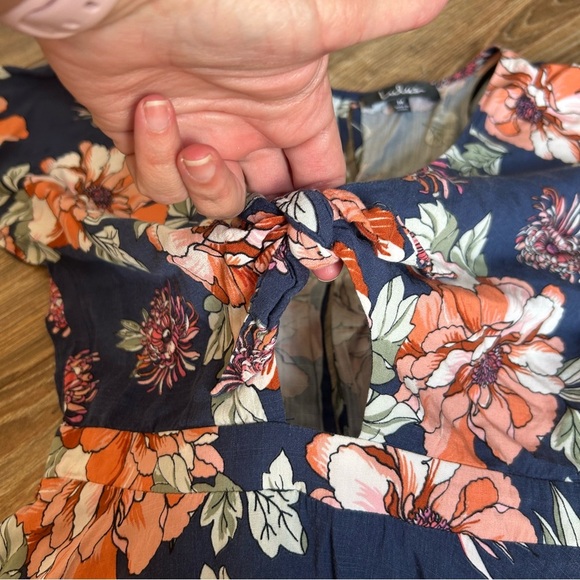 Lulu’s Botanic of Time Navy Blue Floral Print Tie-Front Skater Dress Size M - Picture 4 of 8